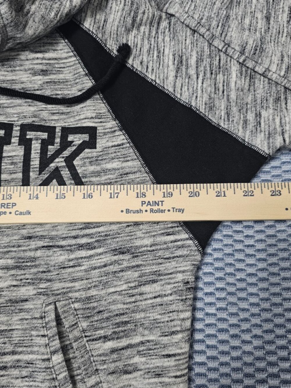 PINK Victoria’s Secret Gray & Black Hoodie Sweatshirt Black Logo Size Medium - Picture 5 of 6